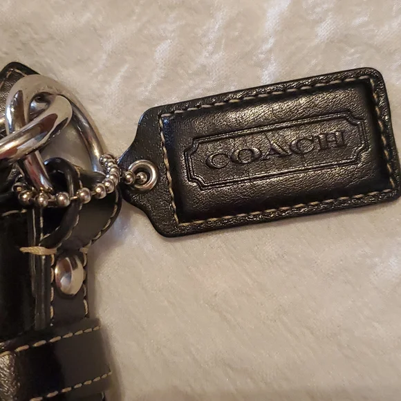 Authentic Coach Signature Horse & Carriage Purse - Picture 2 of 4